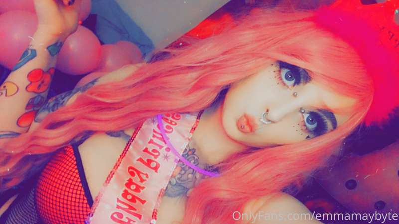 💕I’m 24 show some love it’s my birthday 💕 3