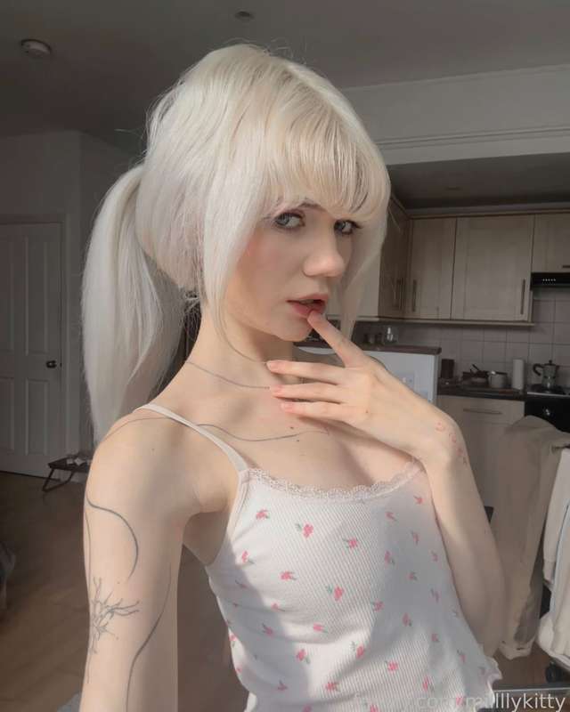 Millllykitty - Fansly - 29 Apr, 2024 2