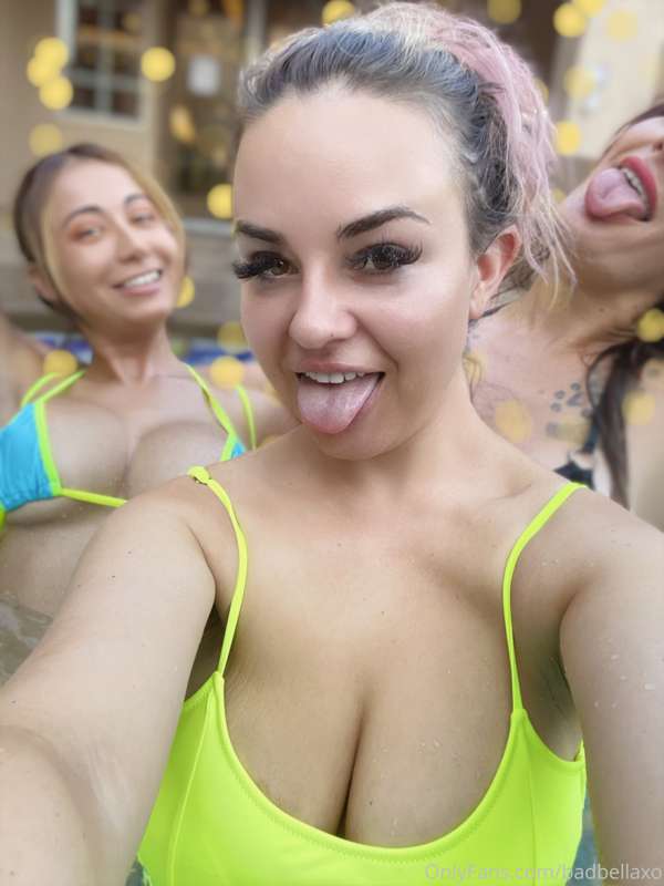 Hotties in Vegas this last weekend. 🥳 @drewbabydoll