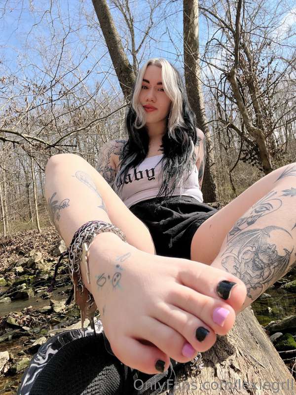 I went to the gym and went on a walk earlier and my feet are.. 2