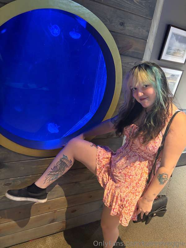 Some sfw pics from my trip 🥹 hopefully yall enjoy these. I l.. 1