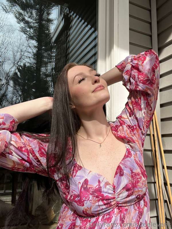 Pink sundress and pink toes💓 10