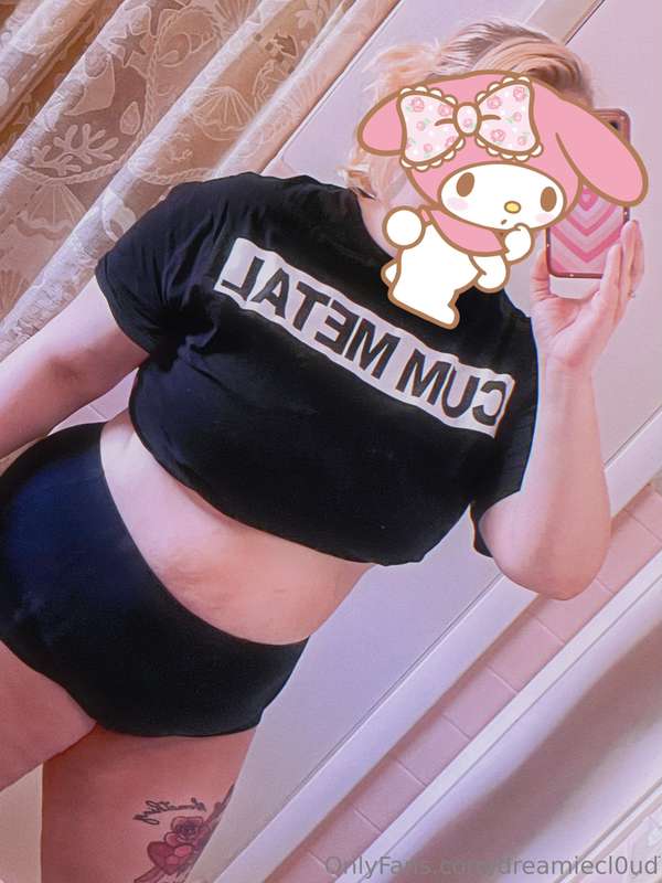 I went to see health last night and got this sick shirt!  So..