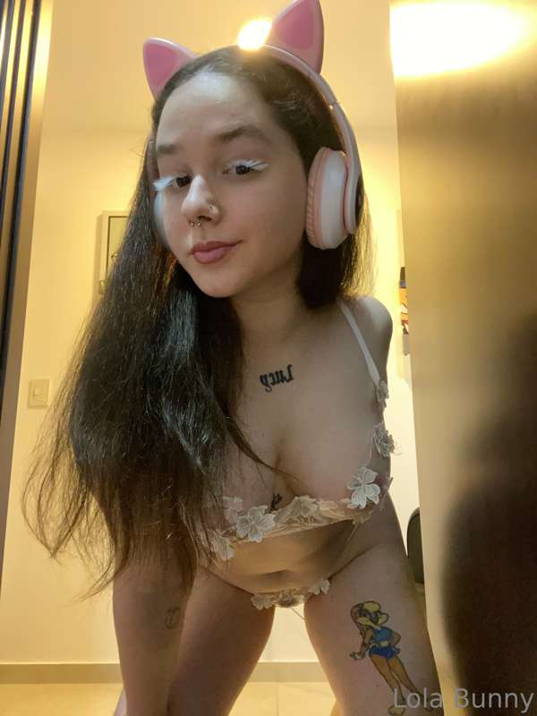 ## Tip menu just for today 💖:
🍒 Boobs (3 pics) 12$,
🍑 Ass (3..