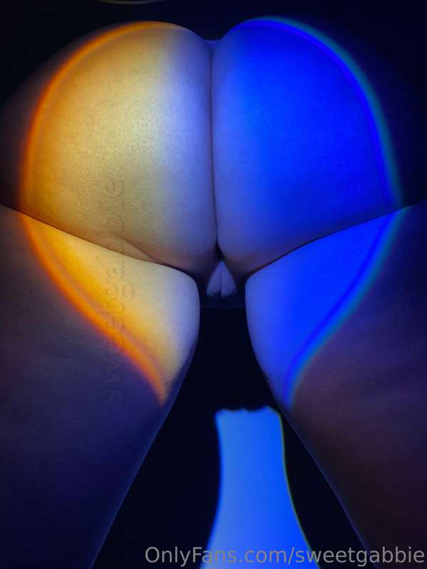 In the deep night,there shines a light.And just within your ..