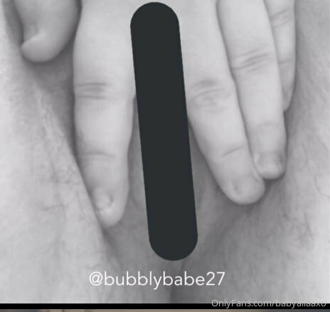 @bubblybabe is waiting to be your Valentine ❣️

✨ fetish & k.. 3