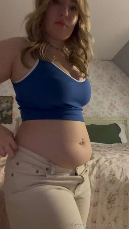 Blondiee.18 - Onlyfans - 23 Apr, 2025 1
