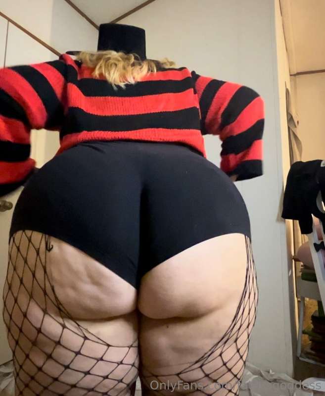 Fatassgoddess - Onlyfans - 07 Oct, 2023