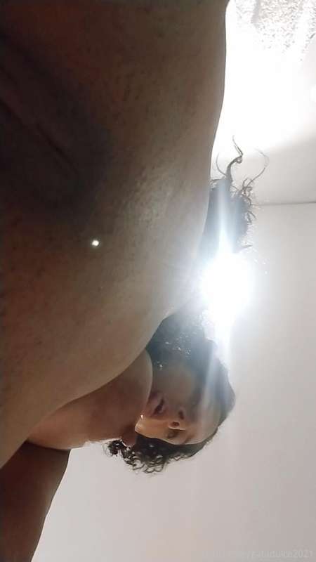 Buenos días papis espero se la esten sacando rico me.dejan s..