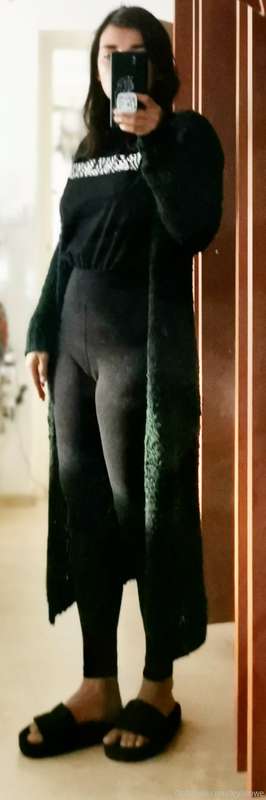 I know you guys love it when we wear leggings :D 4
