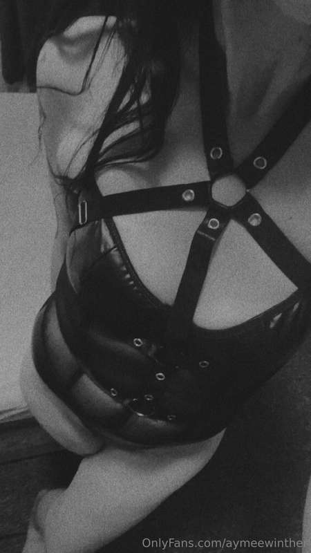 Got a new set 😈  And guess what, more is cuming this way 😇😘