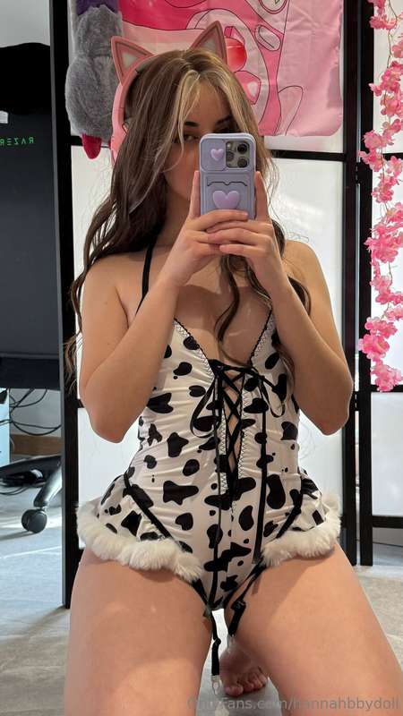 First Fan to tip 15 will get 250 worth in content !! (✿◕‿◕✿)