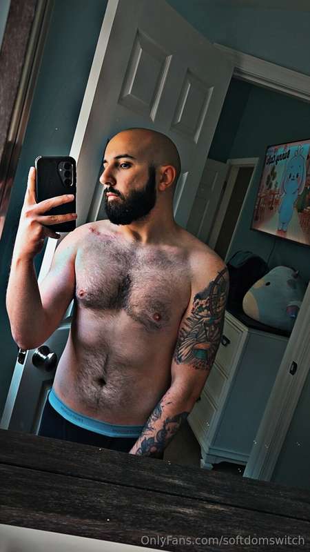 Come and worship this hard-working man ✨️❤️