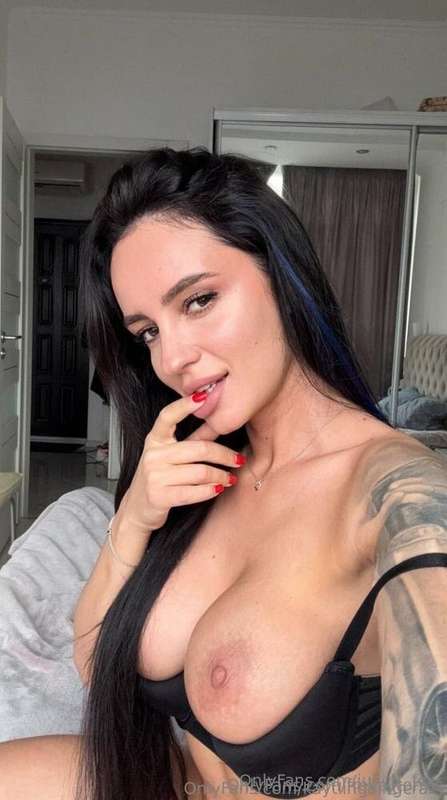 🔥 STOP SCROLLING 🔥 @freya_torres! 💜 Subscription is absolute..