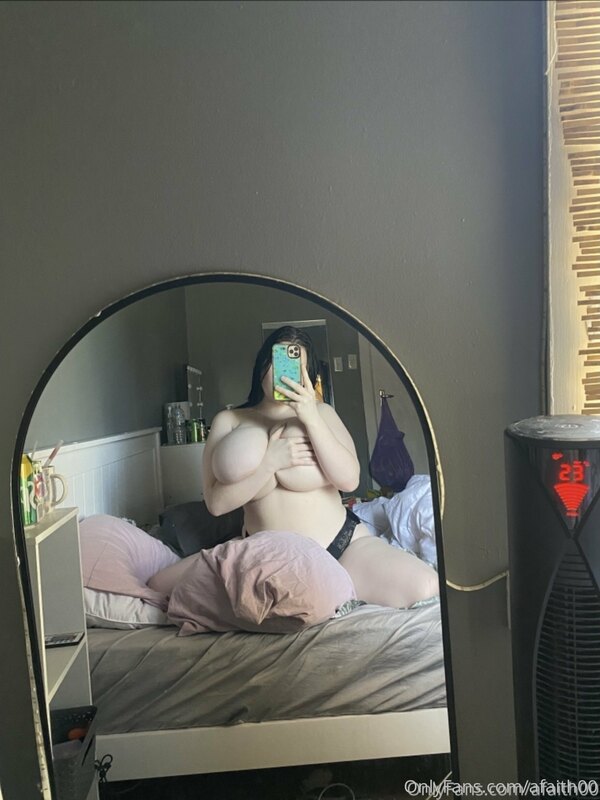 Any and every donation or even tip will get a surprise 😏😚 3