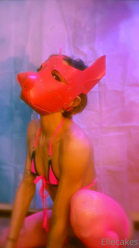 Good girl needs a treat 💦