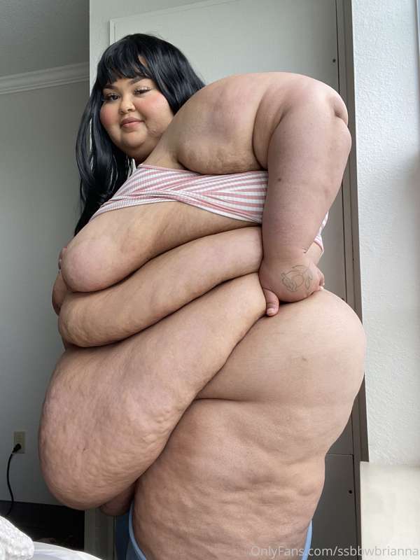 Tell me I look fucking hot. 
Will be posting matching video .. 13