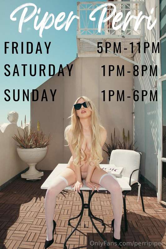 COME SEE ME TOMORROW AT EXXXOTICA 💞💞 I'll be signing autogra..