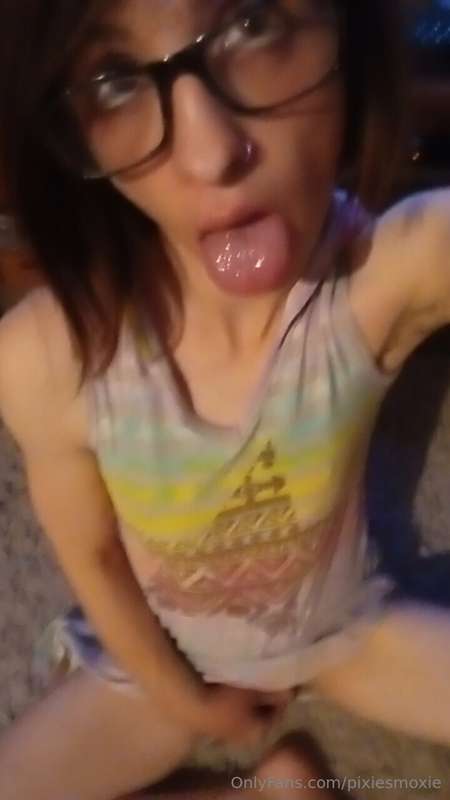 Pixiesmoxie - Onlyfans - 06 Oct, 2023