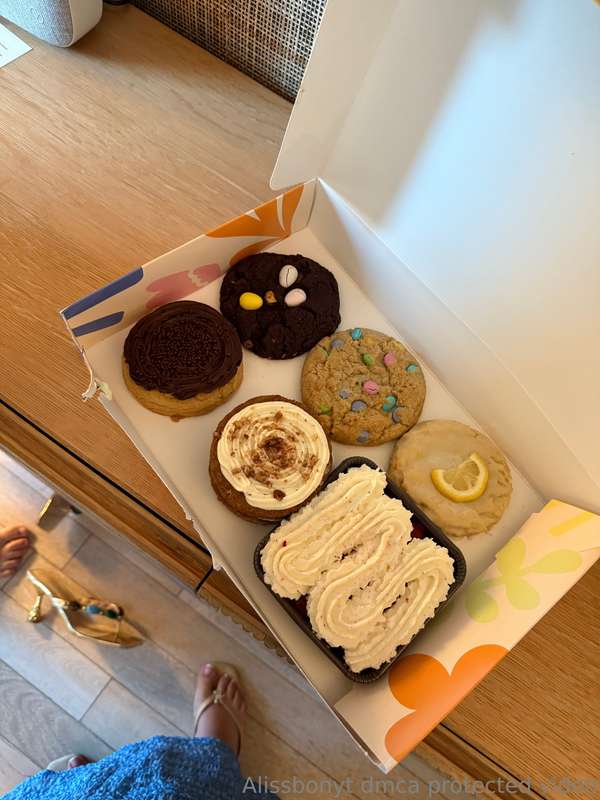 Easter cookies 🤭 I gobbled them all up because a feeder got .. 2