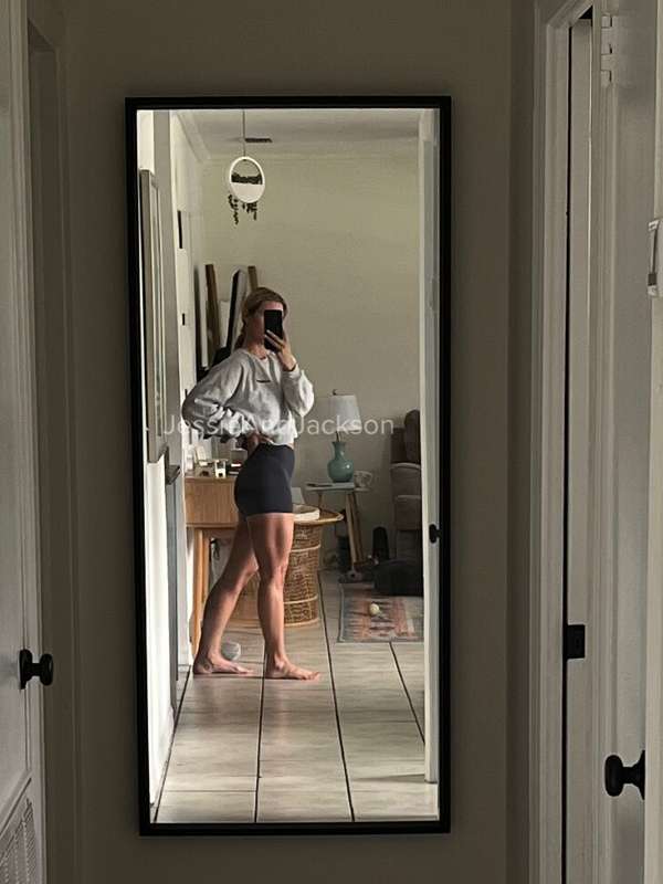 My quads were poppin’ this morning before we left for the gy.. 5
