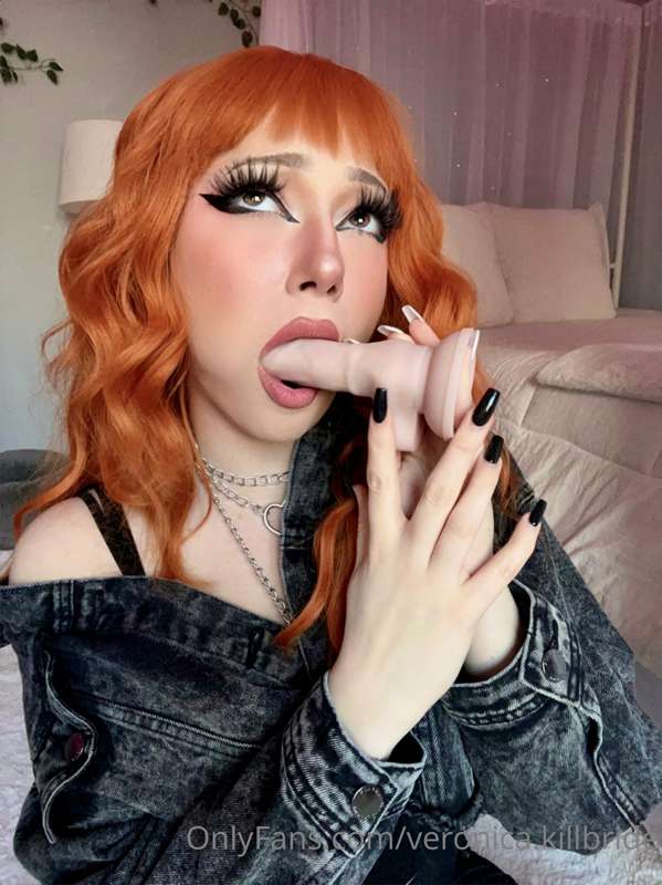 There’s nothing I love more than feeling a hard cock in my m.. 1