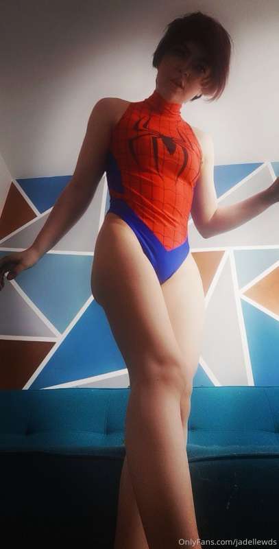 I unfortunately had a migraine today so more spider woman sh..