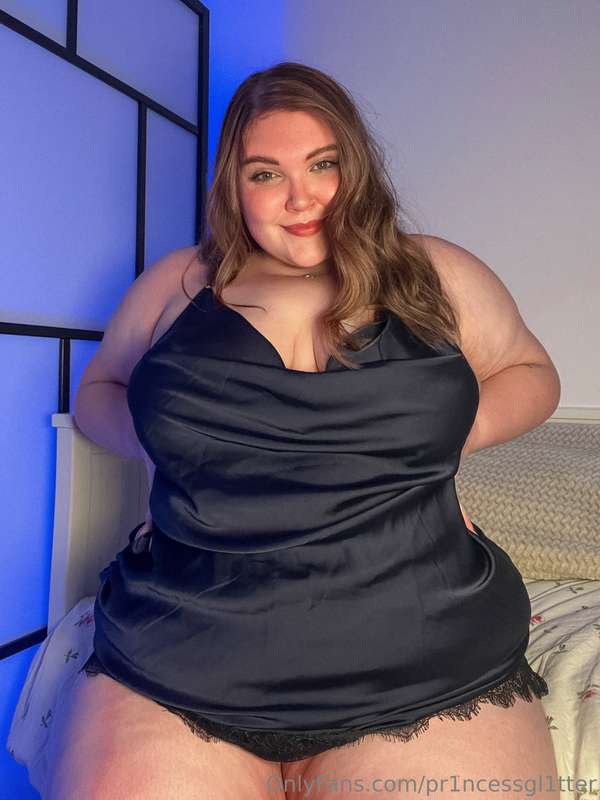 FIRST FAN to tip $30 gets my ENTIRE 8 video B/G BUNDLE 🥵 HOT.. 1