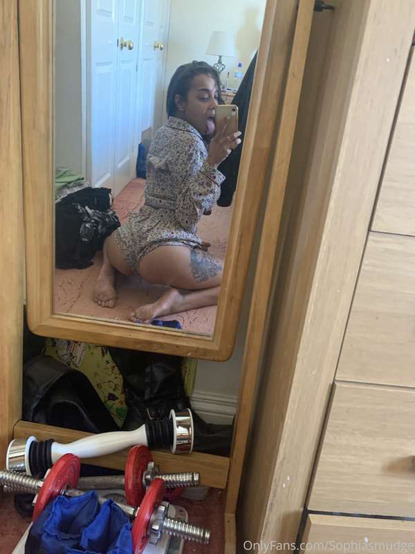 I just love taking booty pics 🍑