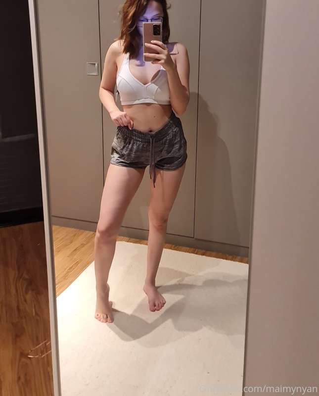 I got new gym clothes for myself. 🤩 any favs? 9