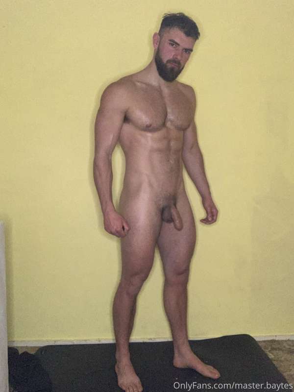 Game plan = get lean, get hairy, get..? you tell me 😜✌️ Alwa.. 11