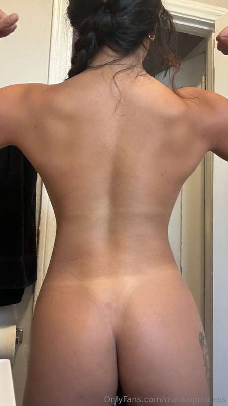 Back and bi pump pics 🤭🤎 1