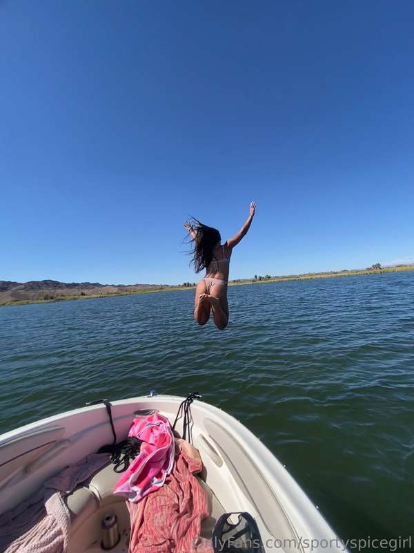 Riding waves and catching air—just another day as a sporty s.. 1