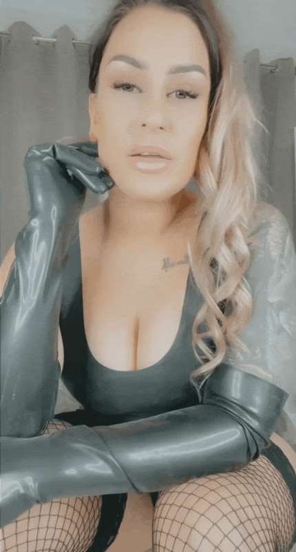 Your-Favourite-Domme - Fansly - 28 Apr, 2025