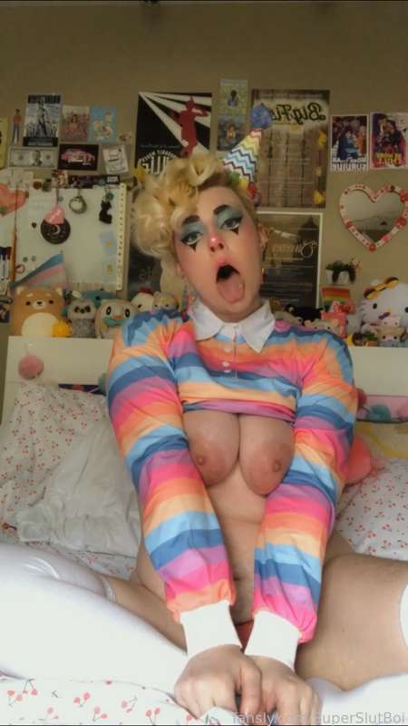 Superslutboi - Fansly - 16 Oct, 2021