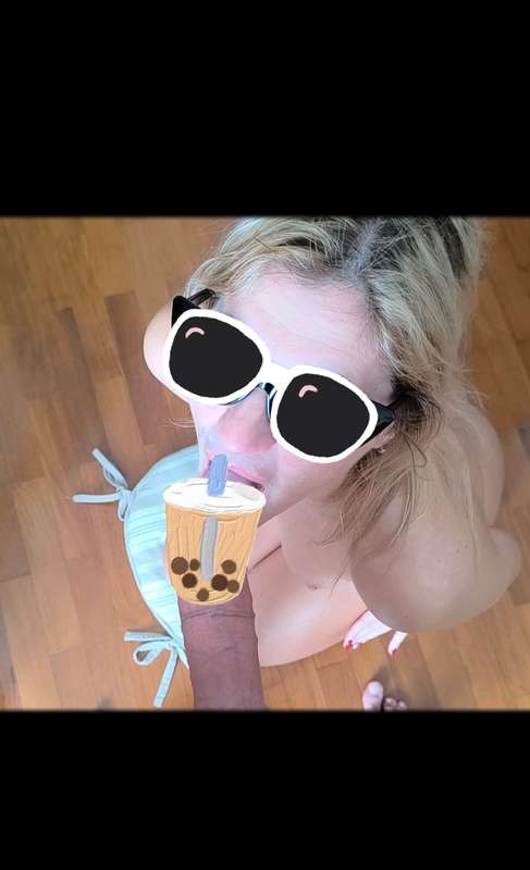 Ok lo ammetto, gli stickers fanno ridere ma i video sono una.. 5