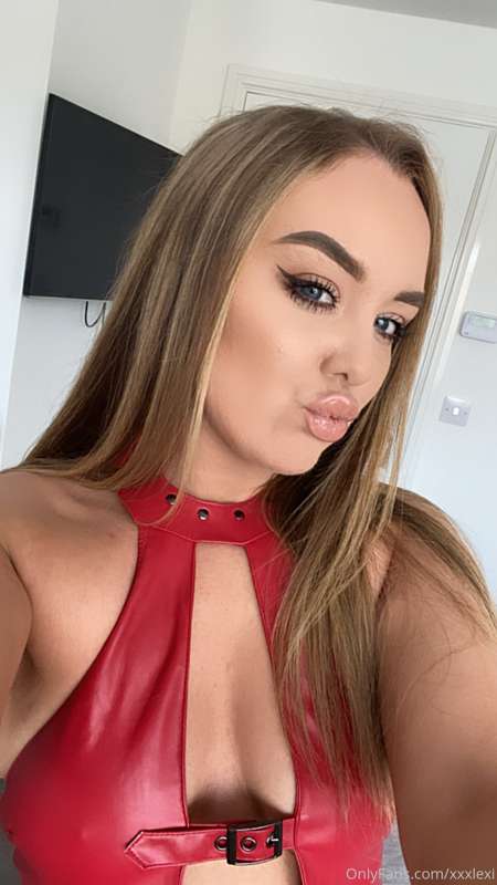 Lexiraex - Onlyfans - 04 Apr, 2020
