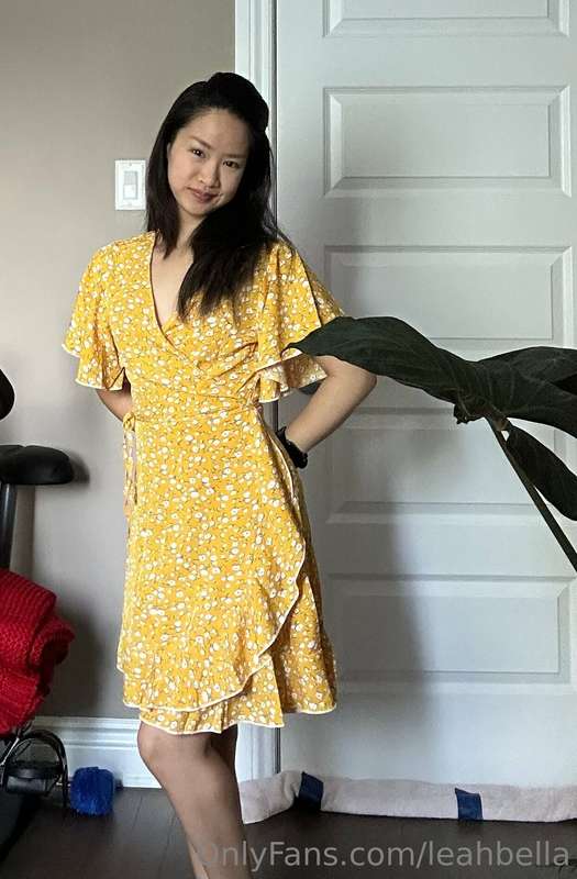 I got a new dress!! Does the colour suit me?