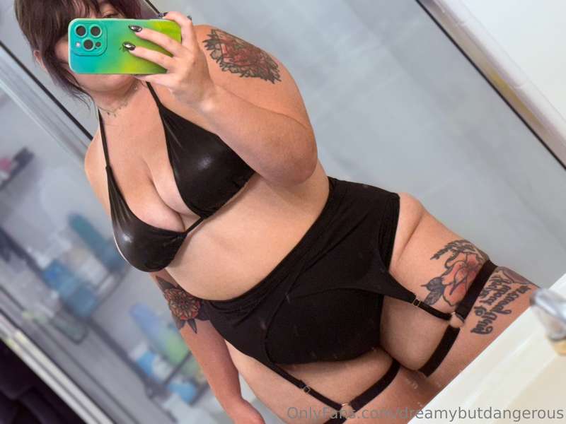 I hope your hungry for some extra juicy thighs and breasts…😋.. 4