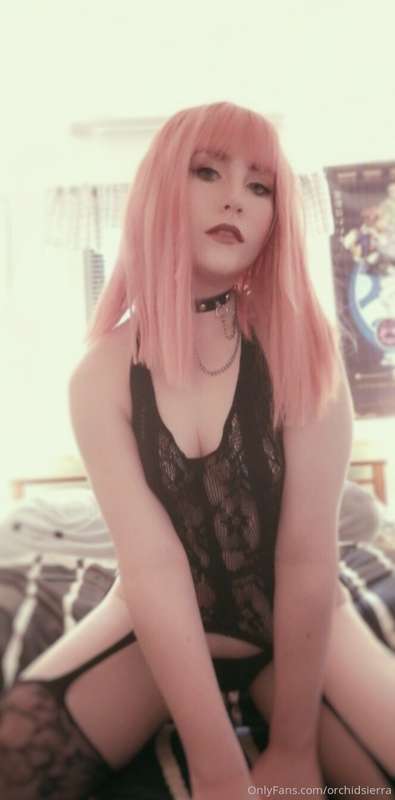 I really really love this black mesh like lingerie it's supe..