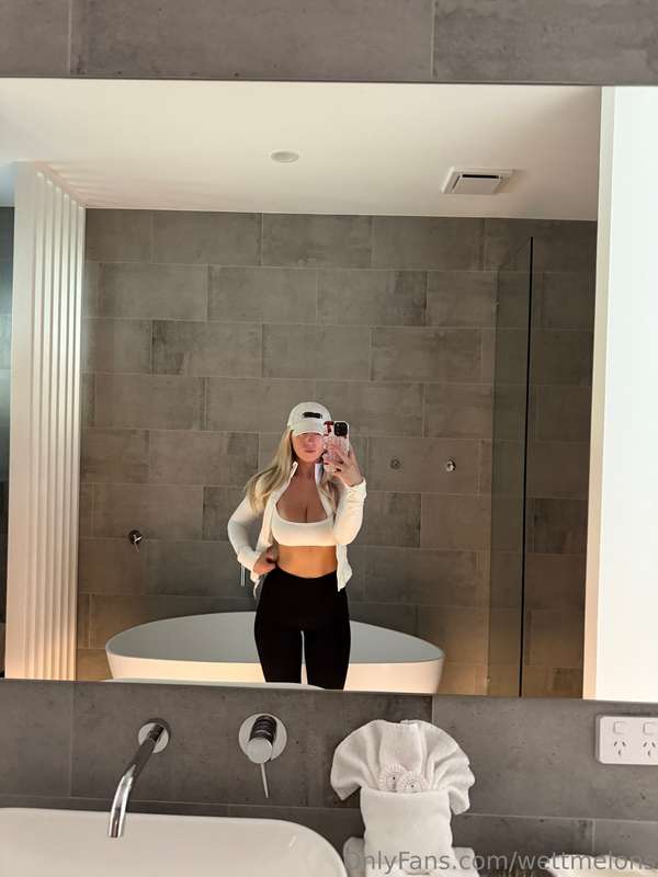 what do you think of my outfit for today? i'm thinking it do..
