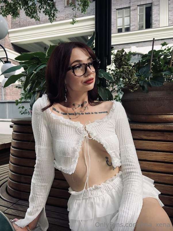 This babe @elizabeth_mylove so cute!! She looks so innocent ..