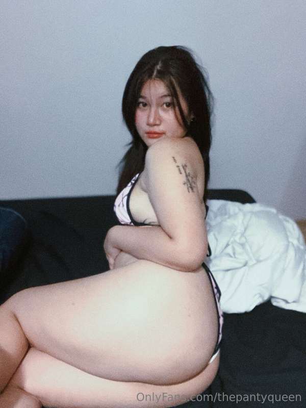 FREE TO FOLLOW THIS HOT ASIAN❗️𝐆𝐎 𝐒𝐀𝐘 𝐇𝐈 👋🏼 𝐒𝐡𝐞'𝐬 𝐰𝐚𝐢𝐭𝐢𝐧𝐠.....
