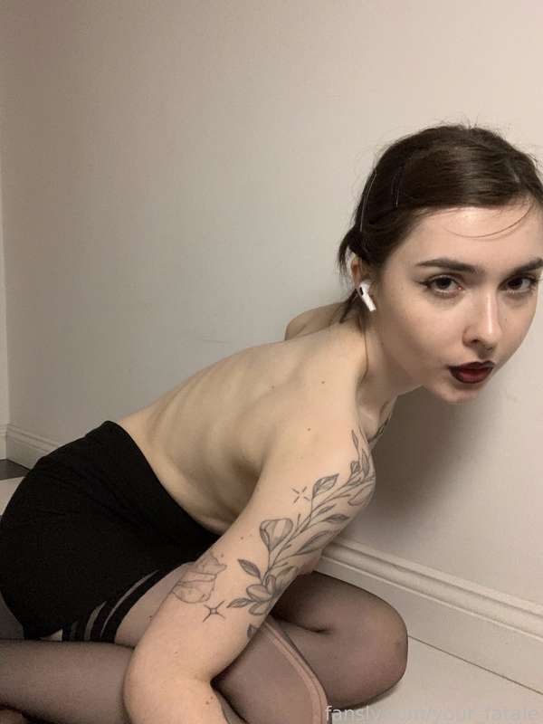 Bambi_Baby - Fansly - 17 Apr, 2024