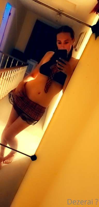 Ava.May.Xx - Onlyfans - 27 Aug, 2022