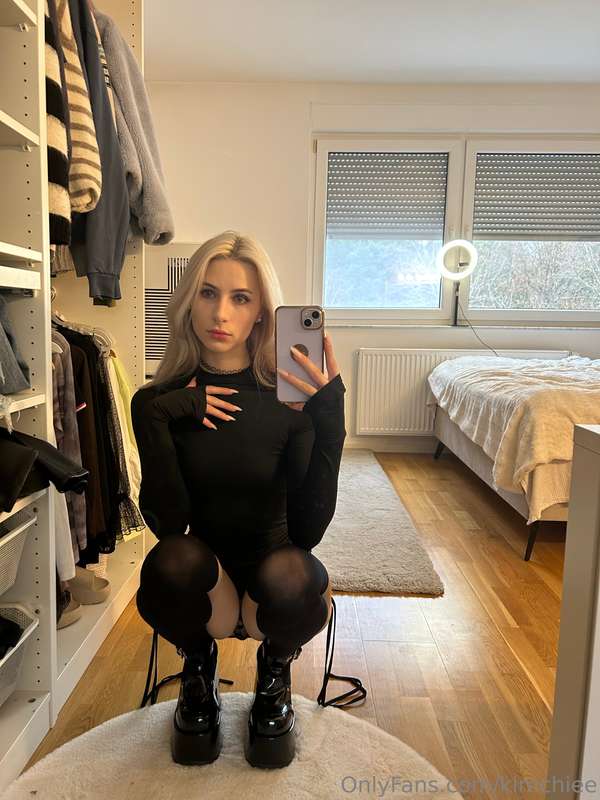 i might be a vampire. 🧛