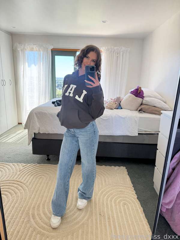 Miss_Dxxx - Fansly - 18 Mar, 2025