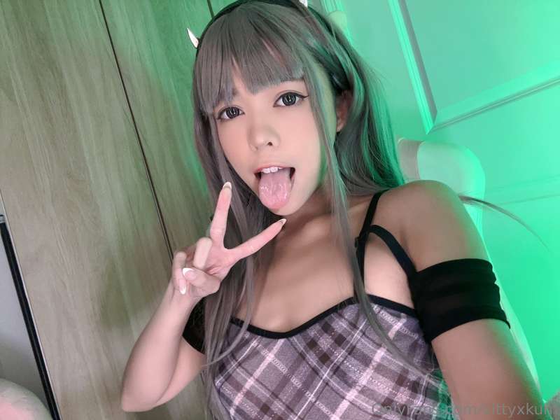 want a wild girlfriend like me?
─── ･ ｡ﾟ♡: .♡ . ♡ ｡ﾟ･ ───
fu.. 24