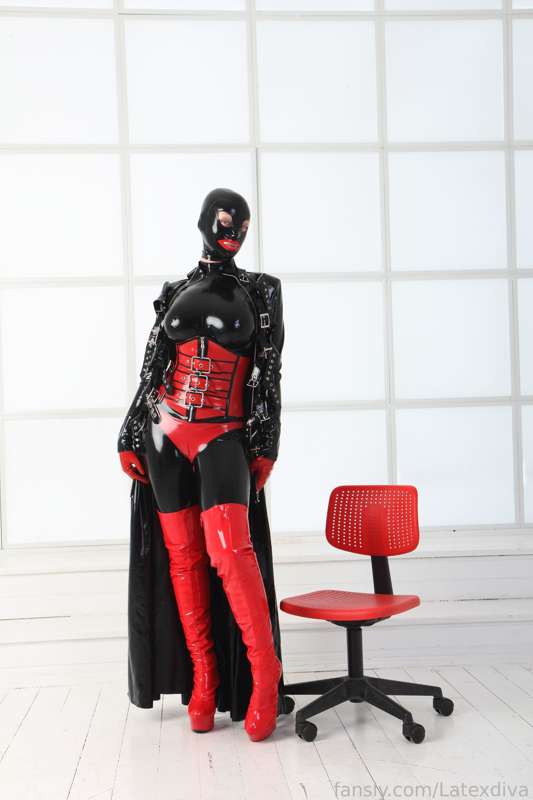 Latexdiva - Fansly - 03 Oct, 2022 4