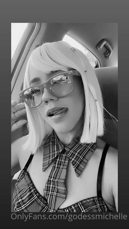 school out 2022💦🥵😈📚🤤👅😍😋👩‍🏫  ¿Que materia te gusta mas?